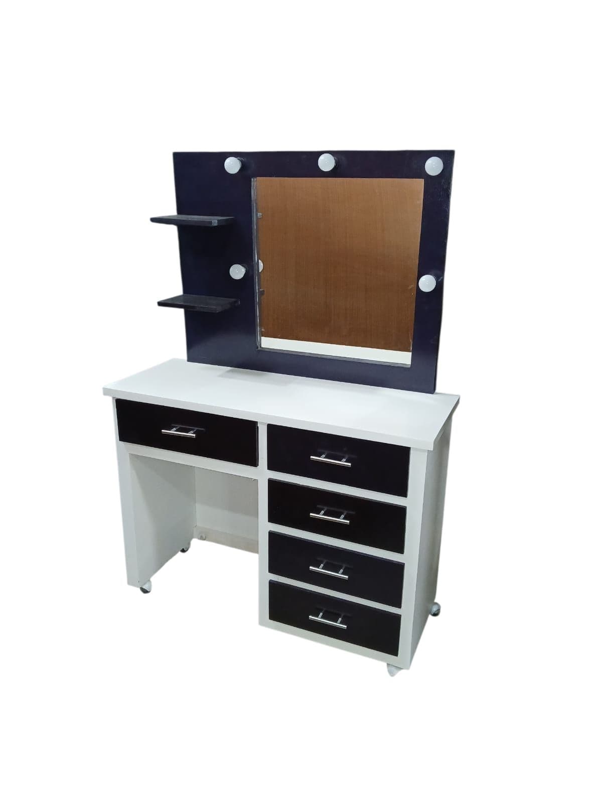 TOCADOR VANITY 5 CAJONES BLANCO/MORADO
